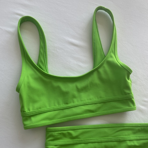 DENiZERi Swimsuit - Picture 2 of 5